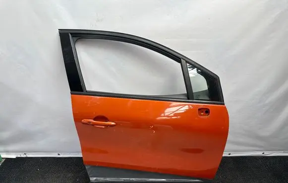 Renault Captur Front door