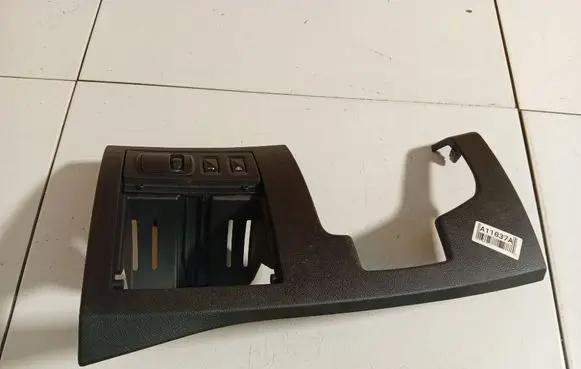Renault Laguna III Other interior part 689210002R
