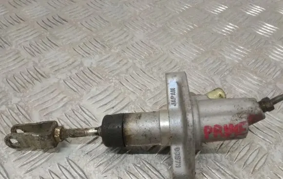 Nissan Primera Clutch master cylinder