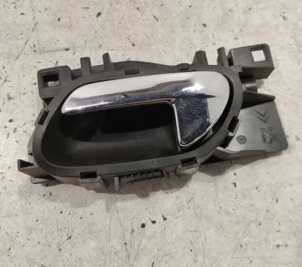 Peugeot 207 Front door interior handle 96555518VD