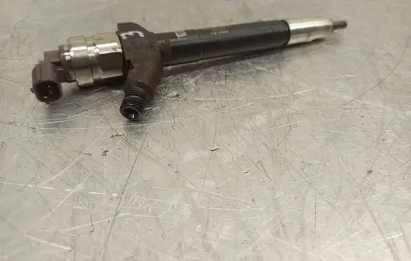 Ford Transit Fuel injector DCR1105800 11D03004