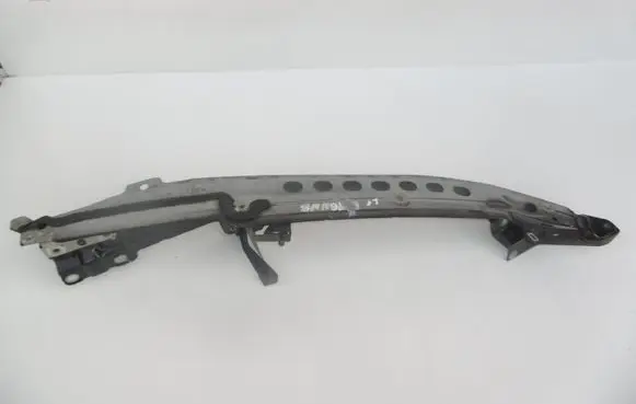 Porsche Cayenne (9PA) Fender mounting bracket 7L5805175A