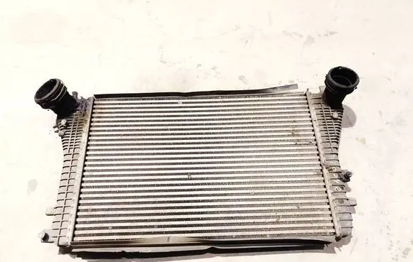 Volkswagen Golf V Intercooler radiator