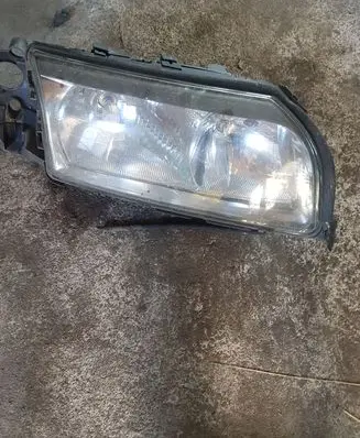 Volvo S80 Headlight/headlamp