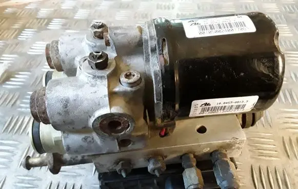Volkswagen Sharan ABS Pump 7M0614111B 95VW2L580CA 10020300244