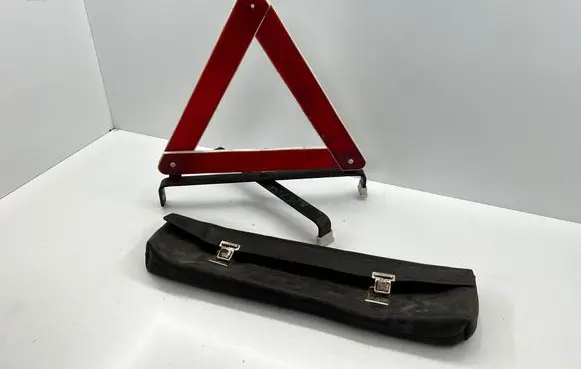 Mercedes-Benz W123 Emergency warning sign
