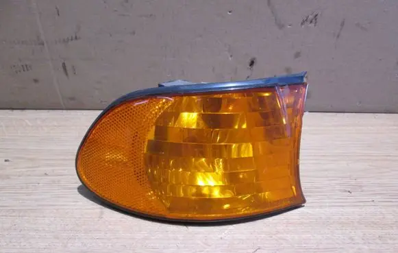 BMW 7 E38 Front indicator light 8376394 0311327002