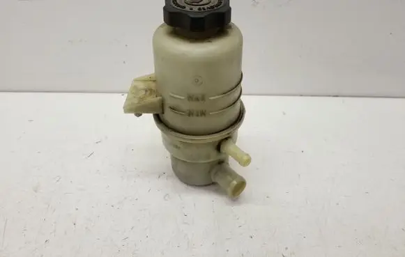 Chrysler Town u0026 Country V Power steering fluid tank/reservoir 04743676AD