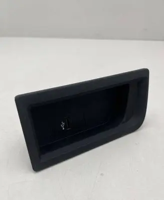 BMW 1 F20 F21 USB socket connector 9230248 9207358