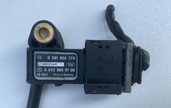 Mercedes-Benz ML W164 Exhaust gas pressure sensor 0281006279 180410T1646E A6429050100