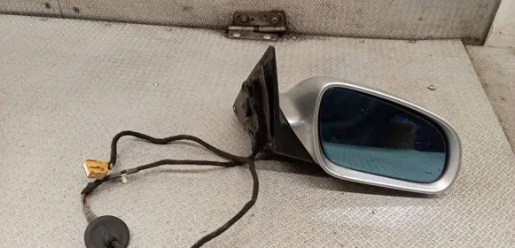 Audi A8 S8 D3 4E Front door electric wing mirror 
