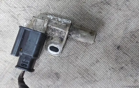 Ford Galaxy Camshaft speed sensor 9665443580
