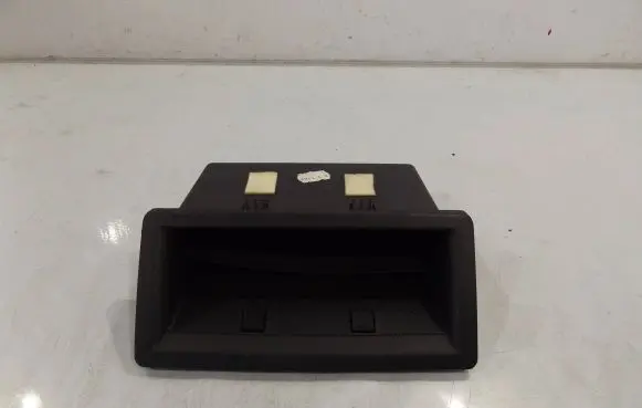 Opel Corsa C Glove box