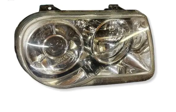 Chrysler 300 - 300C Headlight/headlamp 57010862AA 100520
