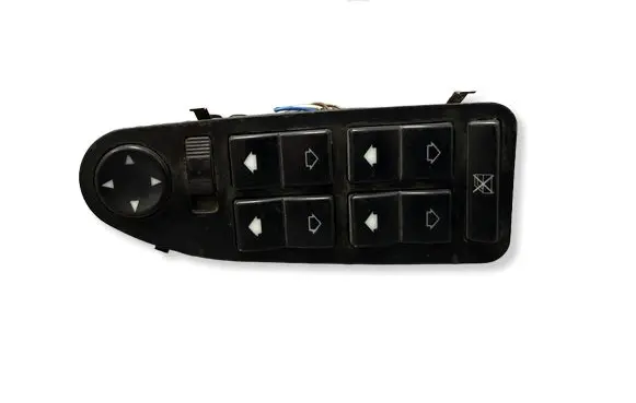 BMW 7 E38 Electric window control switch 61318360829 03725010