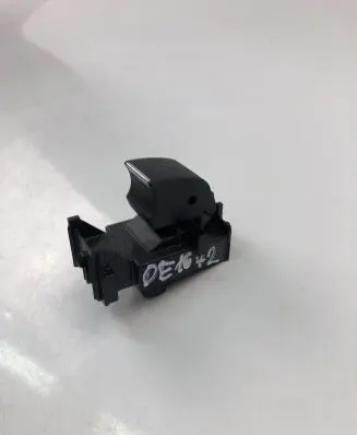 Toyota C-HR I Electric window control switch 193354