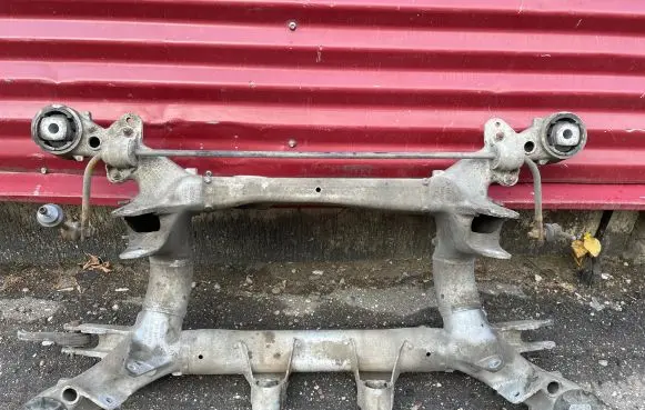 BMW 5 E60 E61 Rear axle beam 6759609 HK13910