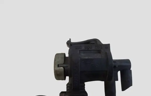 Volkswagen PASSAT B6 Turbo solenoid valve 1K0906283A