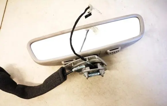 Mercedes-Benz C W204 Rear view mirror (interior) e11026395