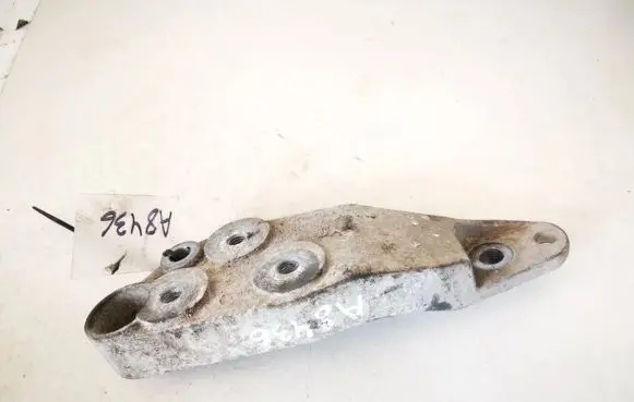 Opel Corsa D Engine mounting bracket 55700438