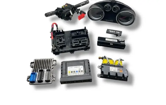 Opel Astra J Engine ECU kit and lock set 12655586 12643636 86ABK4K13175F3BD