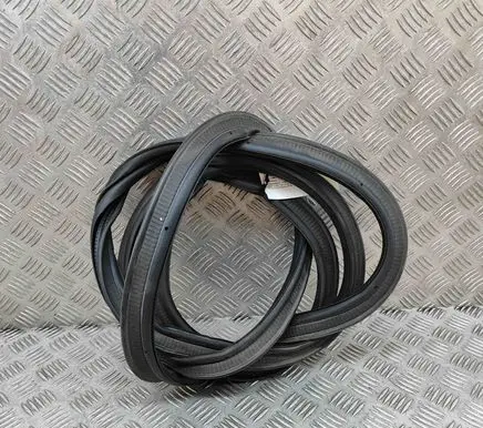 Citroen C4 II Trunk rubber seal (body) 9836232980