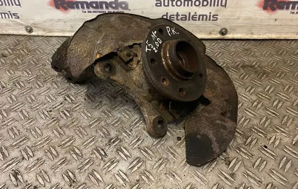 Volkswagen Transporter - Caravelle T5 Front wheel hub