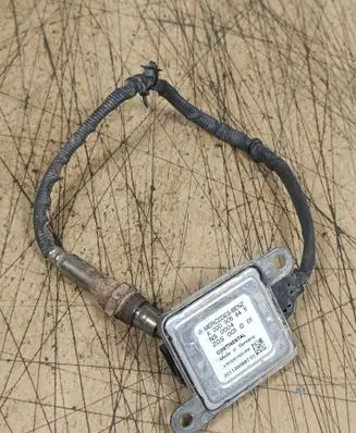 Mercedes-Benz V Class W447 Lambda probe sensor A0009058411