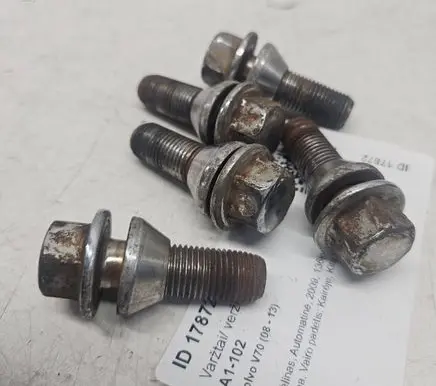 Volvo V70 Nuts/bolts 