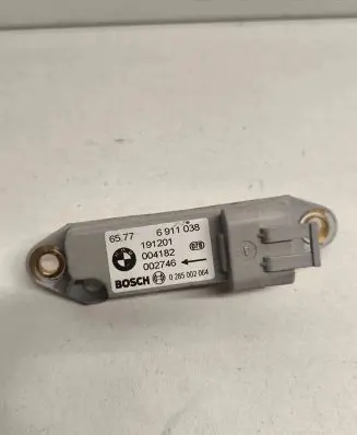 BMW X5 E53 Airbag deployment crash/impact sensor 6911038 0285002064 191201