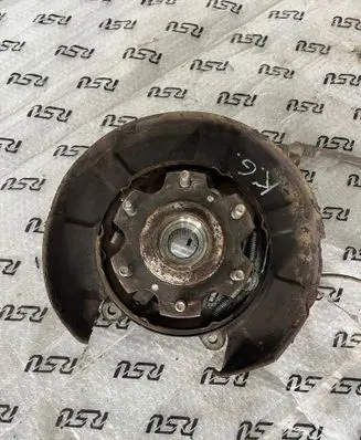 Mitsubishi Pajero Rear wheel hub