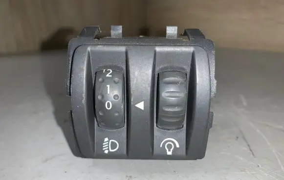 Renault Megane II Headlight level height control switch 8200121805B 88020005 08802012