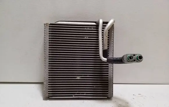 Tesla Model S Air conditioning (A/C) radiator (interior)