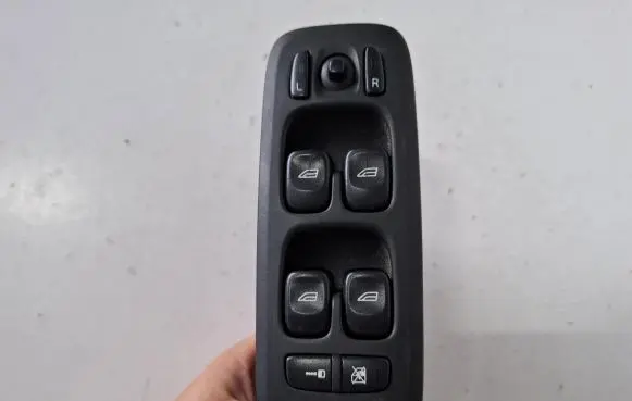 Volvo V70 Electric window control switch 30739980 09193383