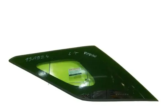 SsangYong Rodius Front triangle window/glass 