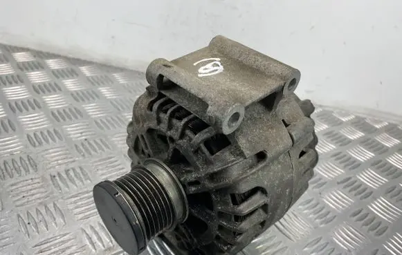 Mercedes-Benz C W204 Generator/alternator A0009063000 2608896B S11139855