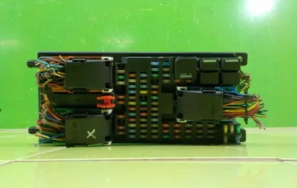 Rover Range Rover Fuse box set BEZPIECZNIKOW XP79