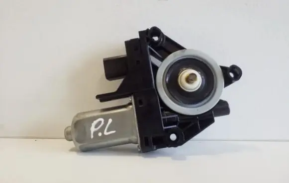 Jeep Cherokee Front door window regulator motor 931400