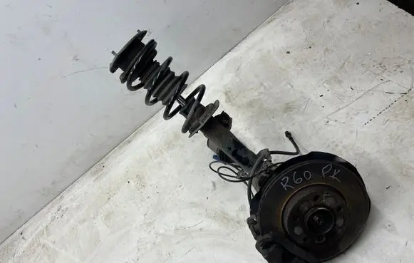 Mini Cooper Countryman R60 Front wheel hub spindle knuckle