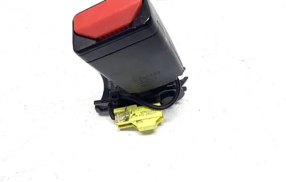 Volvo V60 Rear seatbelt buckle 31250659