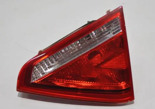 Audi A5 8T 8F Tailgate rear/tail lights 8T0945094
