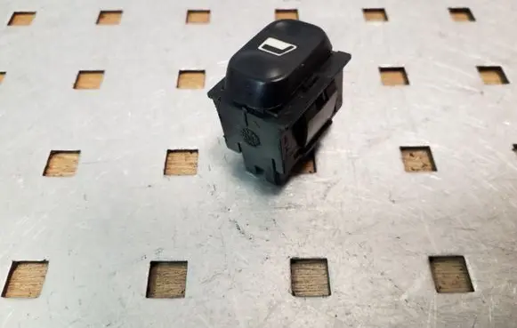 Citroen Berlingo Electric window control switch