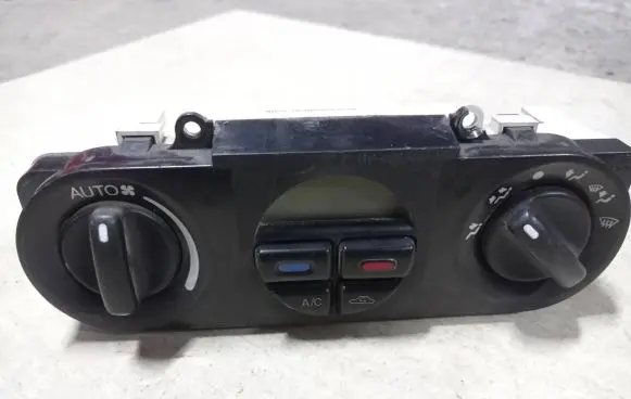 Ford Mondeo MK II Climate control unit 98BW19C933AB