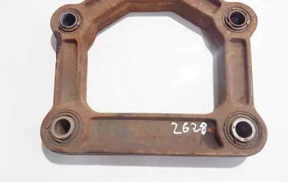 Jaguar XJ X308 Engine mount bracket rccc2891f 3605v