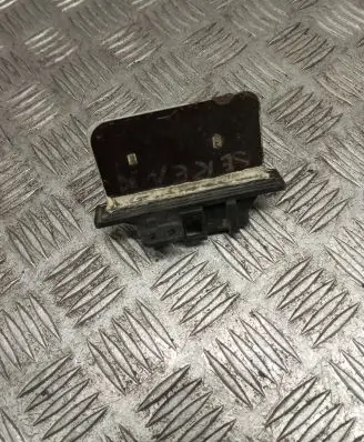 Nissan Serena Heater blower motor/fan resistor 2715060R00