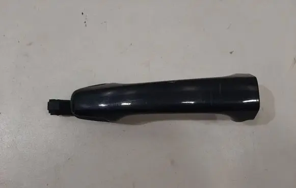 Front door exterior handle/bracket