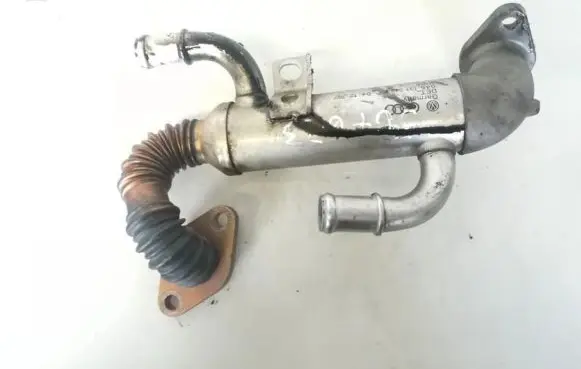 Skoda Fabia Mk1 (6Y) EGR valve cooler 045131513p