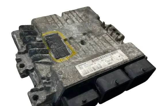 Ford Focus Engine control unit/module S180133056B