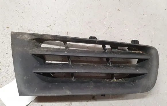 Renault Megane II Front bumper lower grill 8200412380