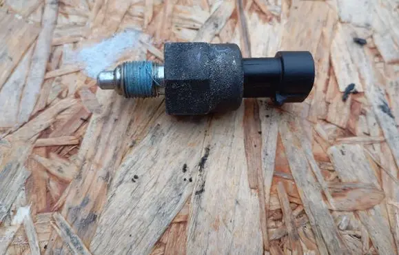 Fiat Freemont Reversing light switch sensor 60814251 46434553 95512141